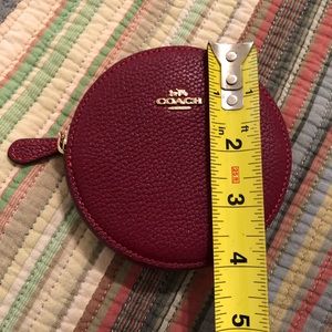 Coach round coin case 86397 Deep red leather